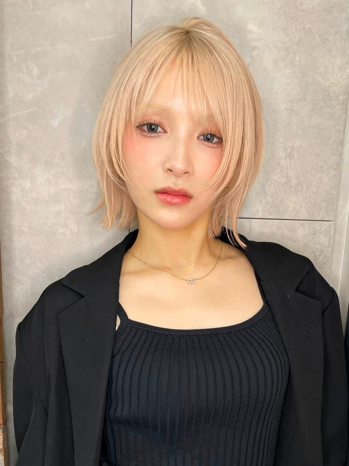 Bob Layers, Korean Hairstyle, White Blonde