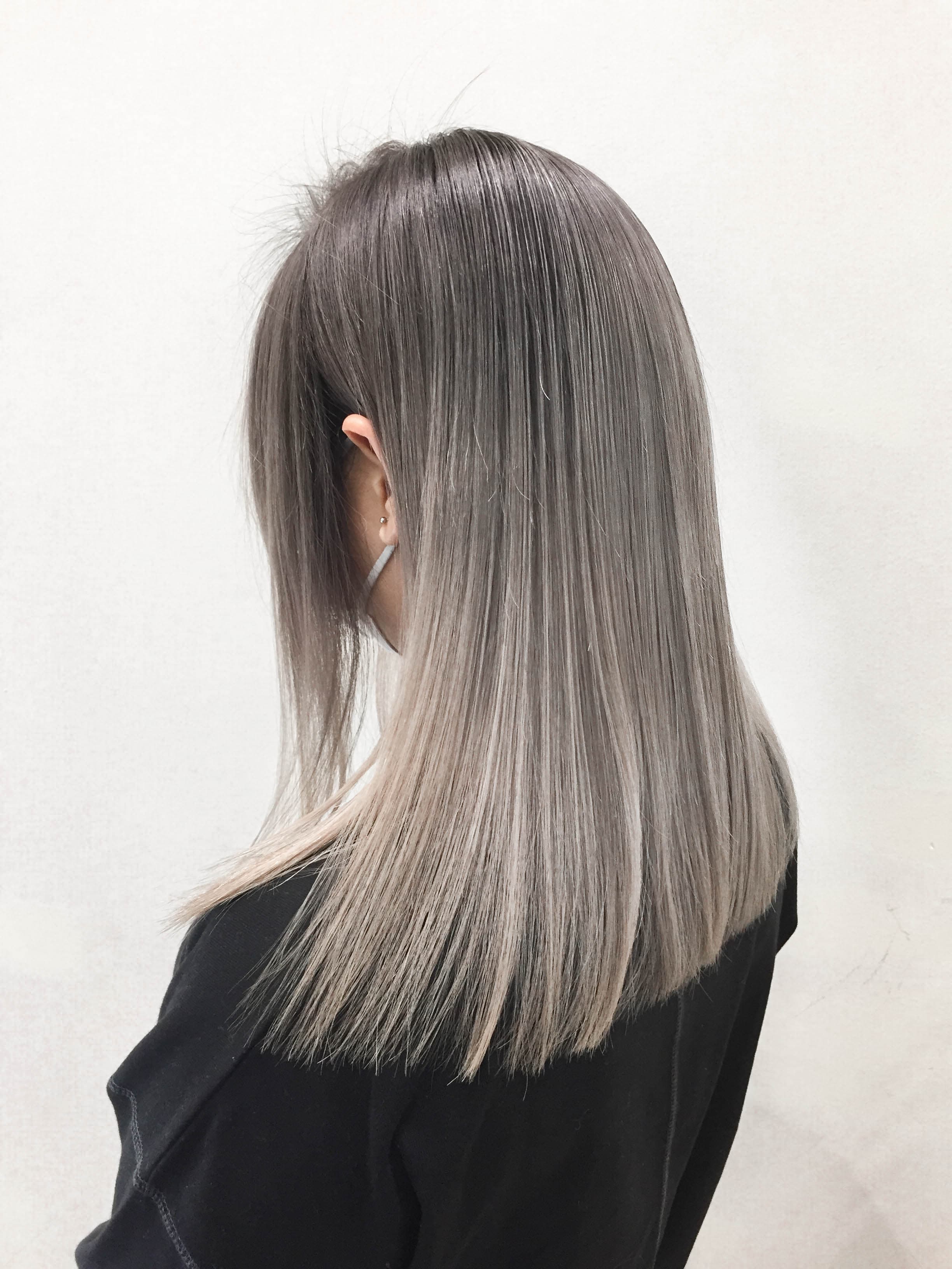 Silver Gray Gradation Straight Medium