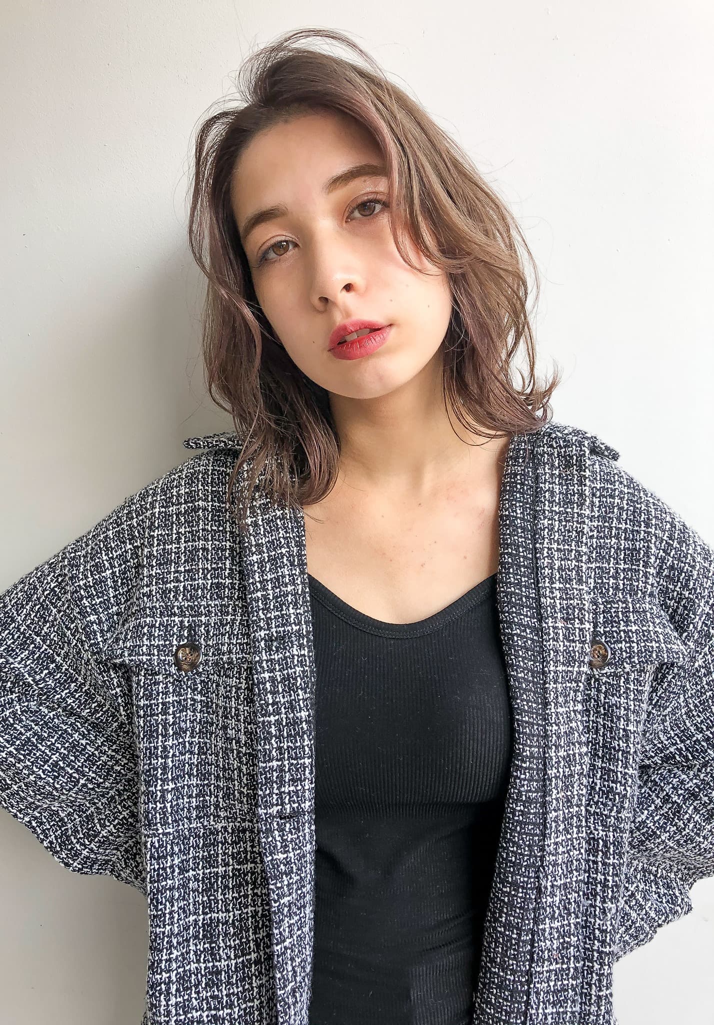 Greige Medium Bob