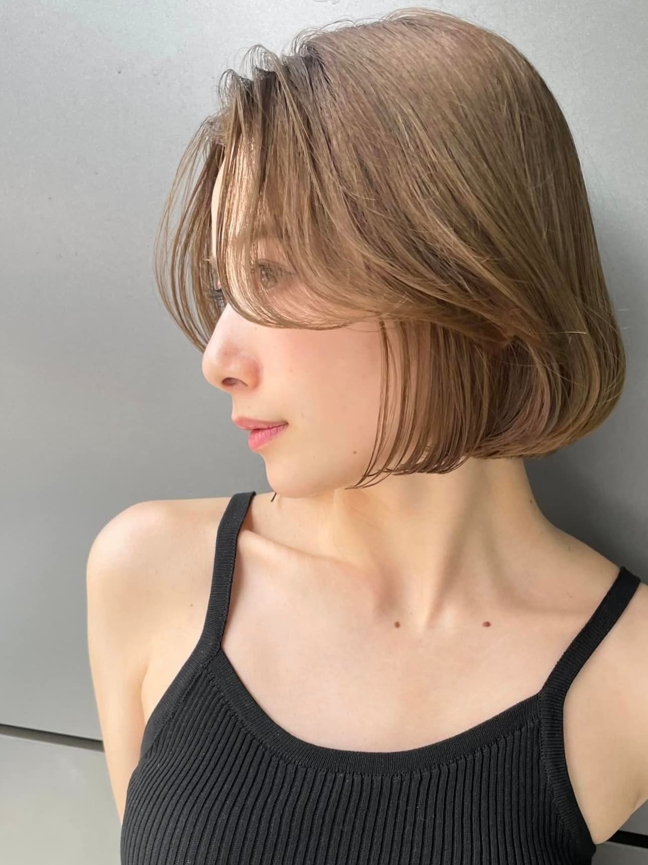 Side-View Compact Bob