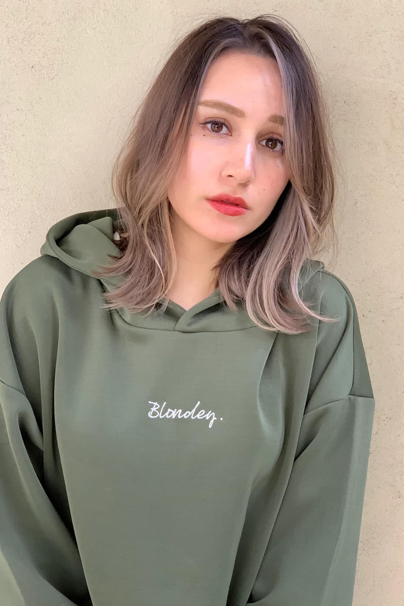 Ash Gray Medium