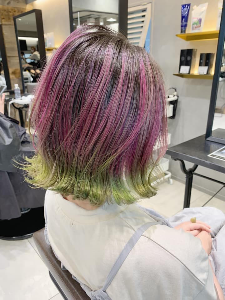 Bleach-On Color Pink × Green Multi-Color Bob