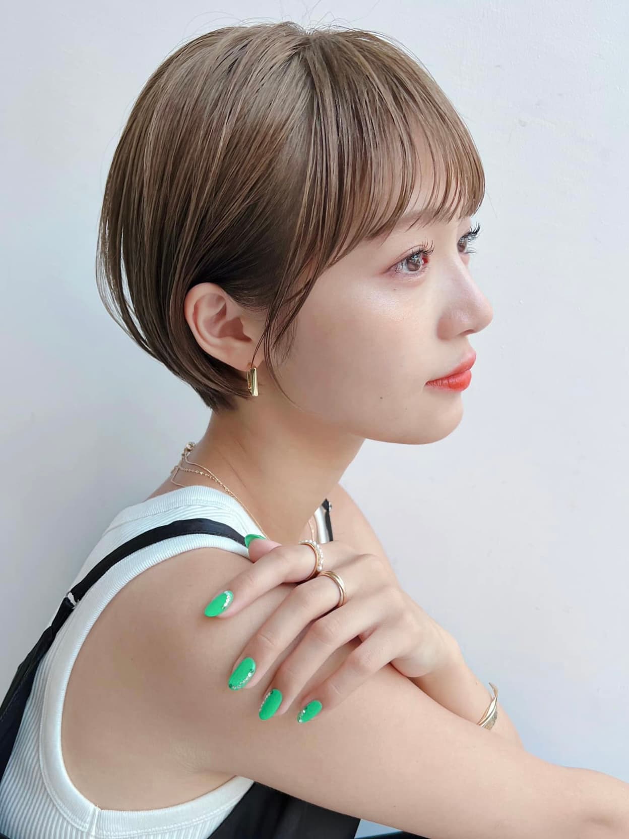 金色亚麻的短波波头