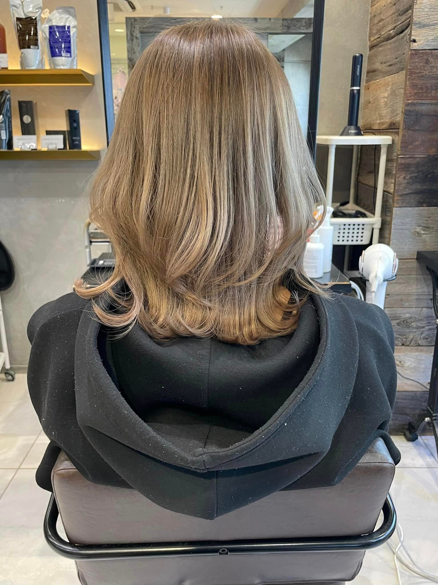 Layered Beige Brown Medium