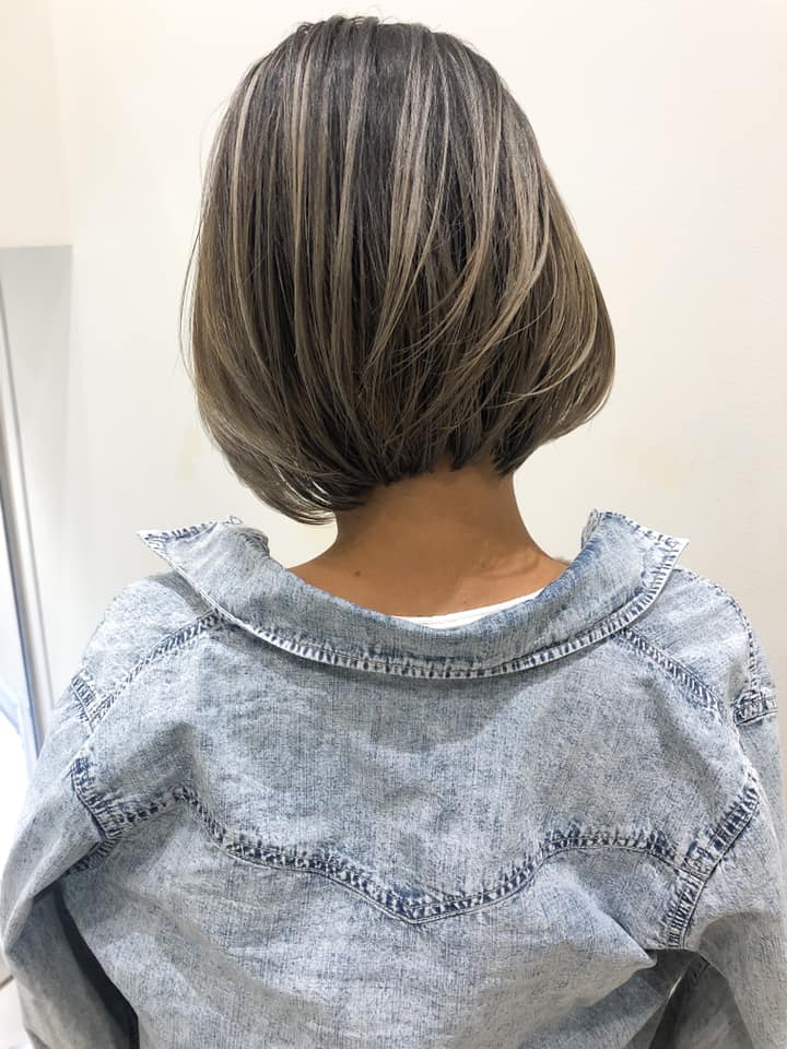 Highlight Ash Gray Bob