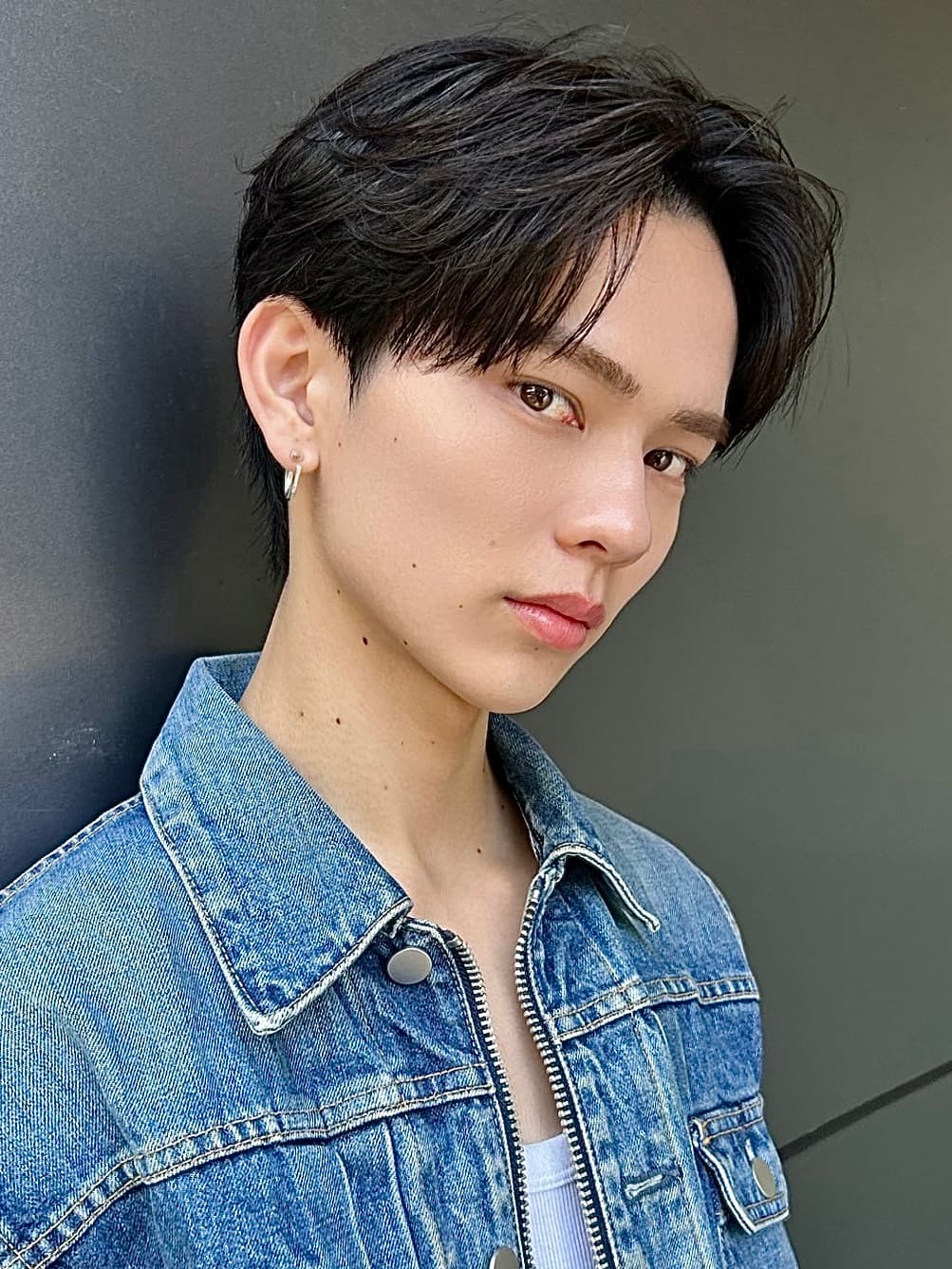 Black Hair Short Side Part