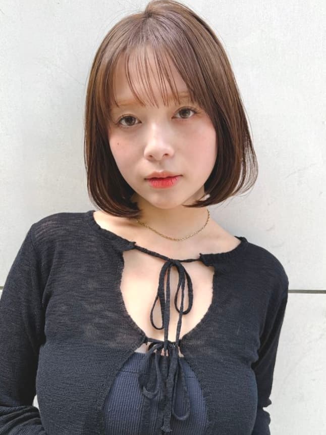 Greige Natural Bob