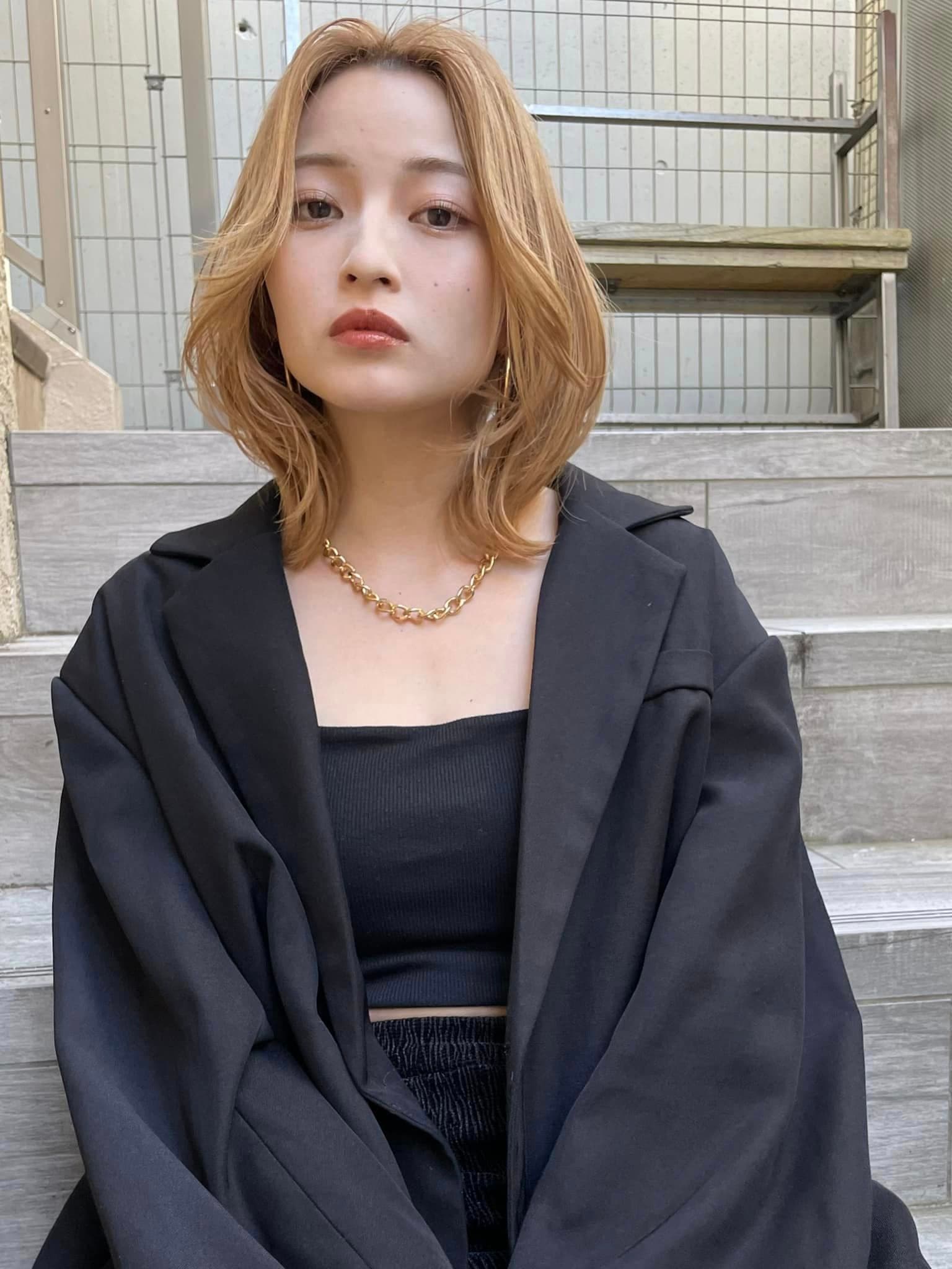 Gold Brown Medium Bob