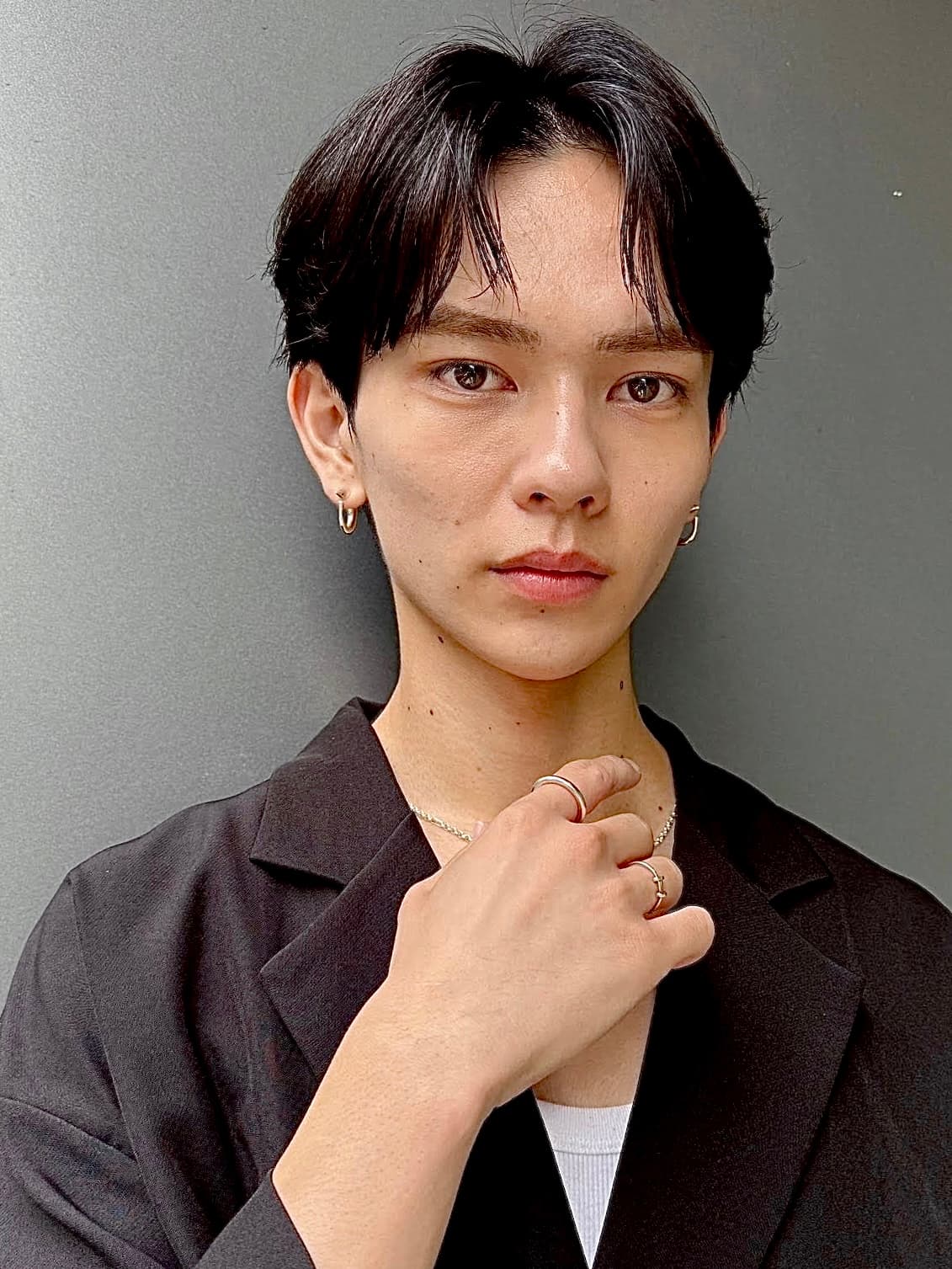 Black Hair Center Part Mushroom Short
