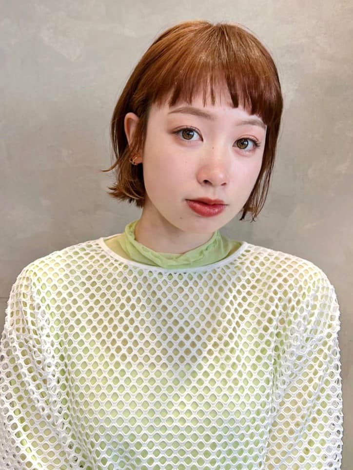 橙棕色的短波波头
