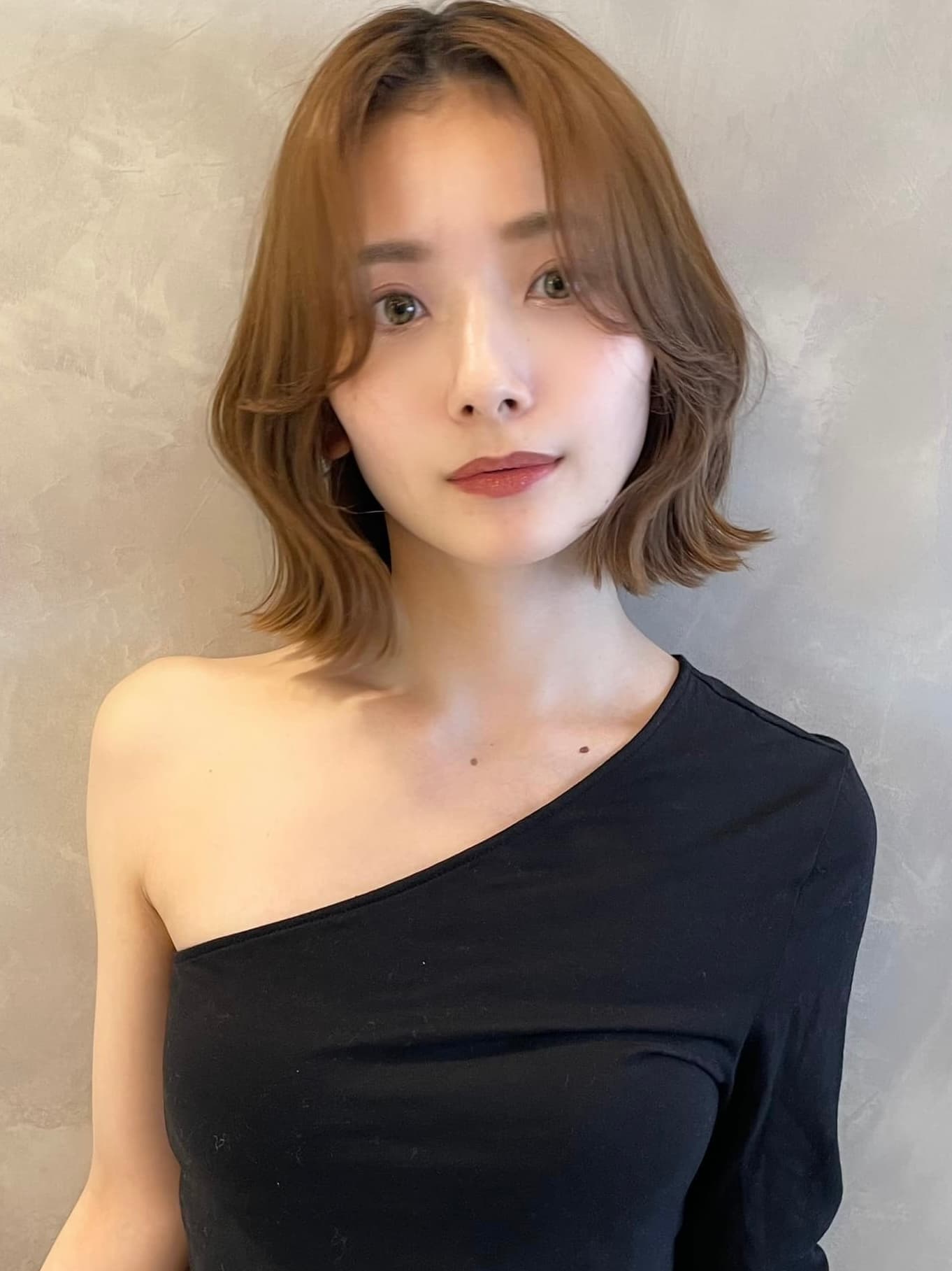 Light Brown Wavy Bob