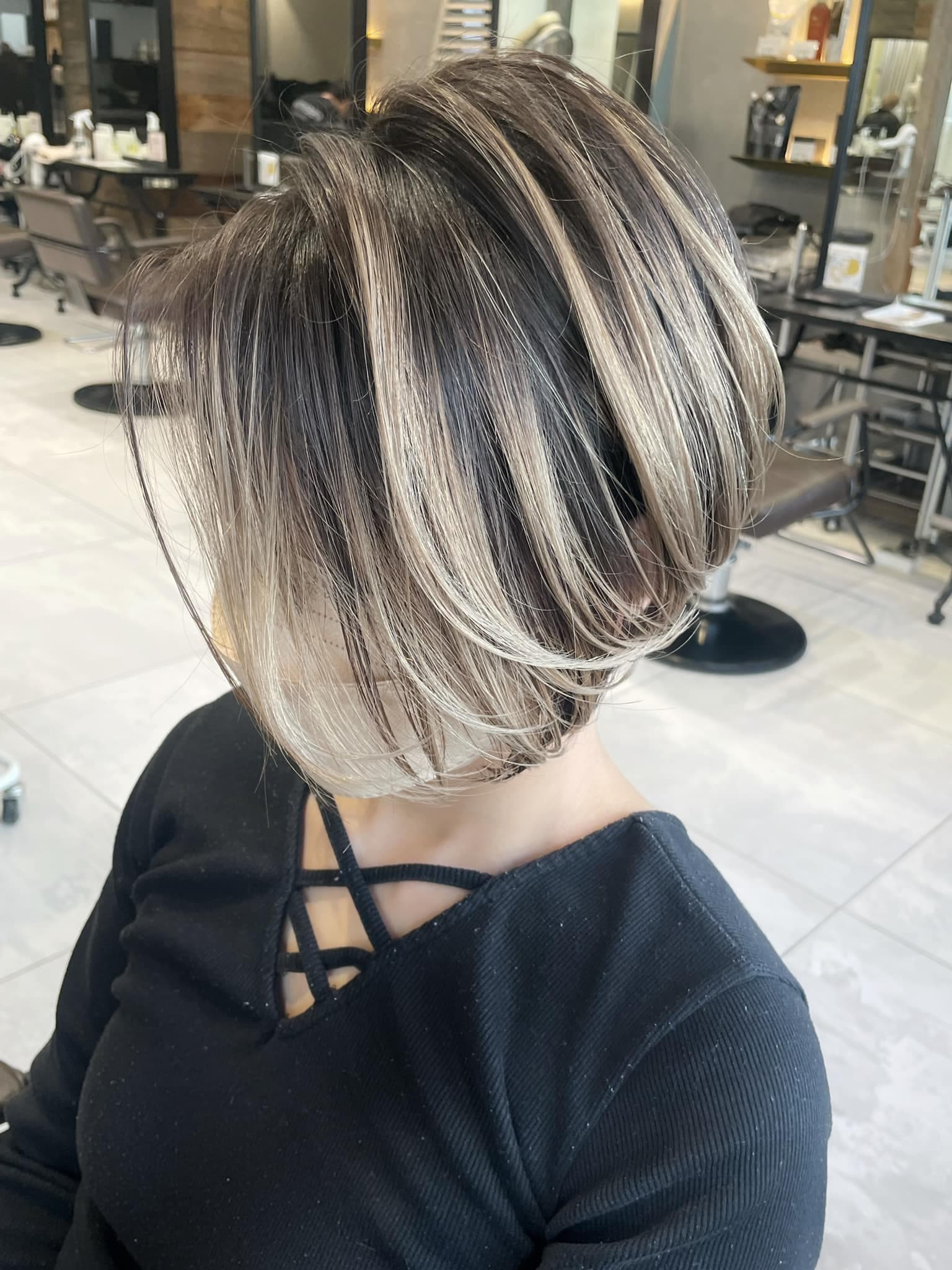 Highlight Ash Gray Medium