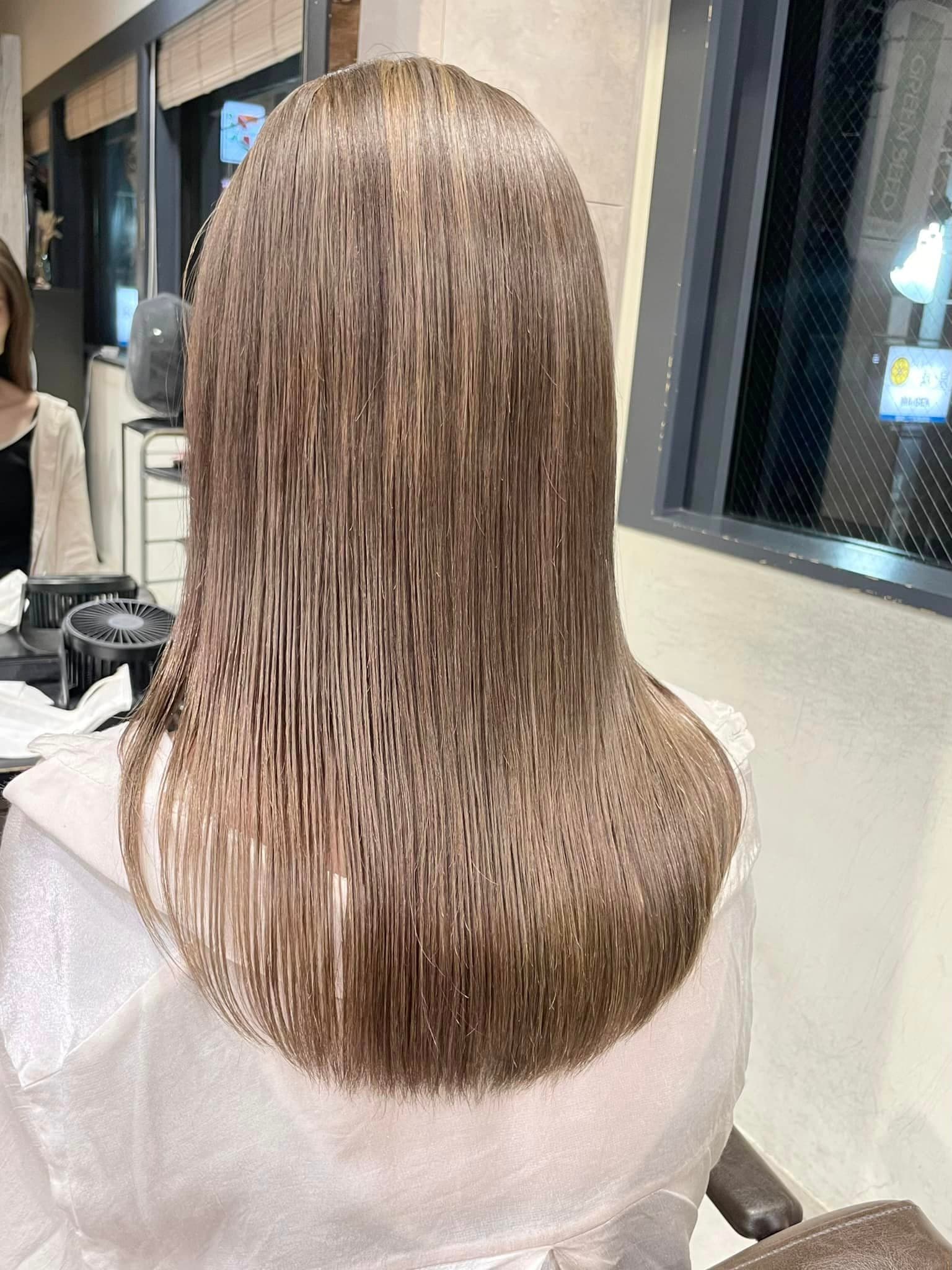 Milk Greige Straight Long