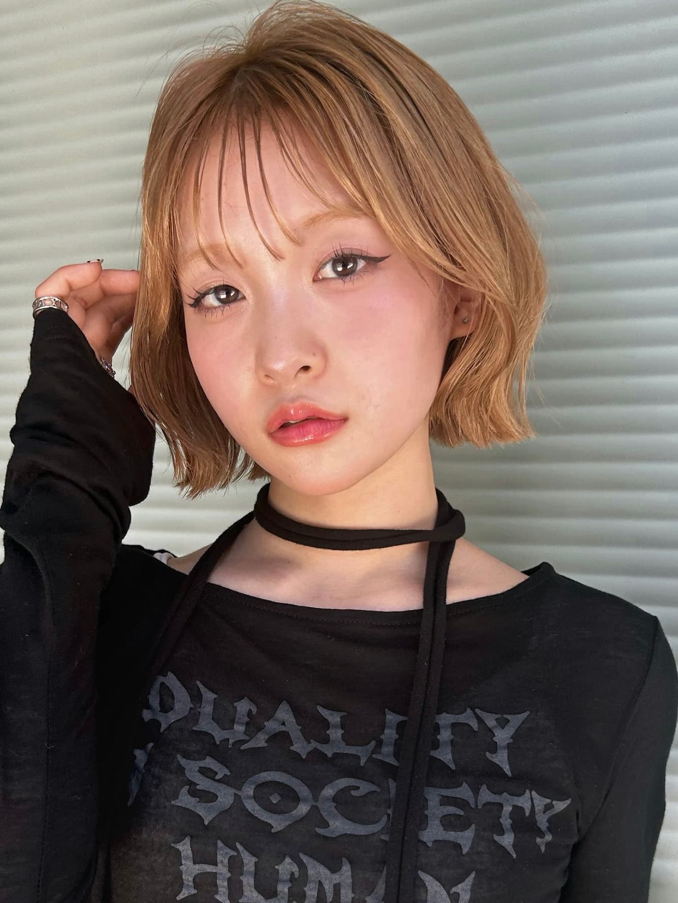 Gold Brown Wavy Bob