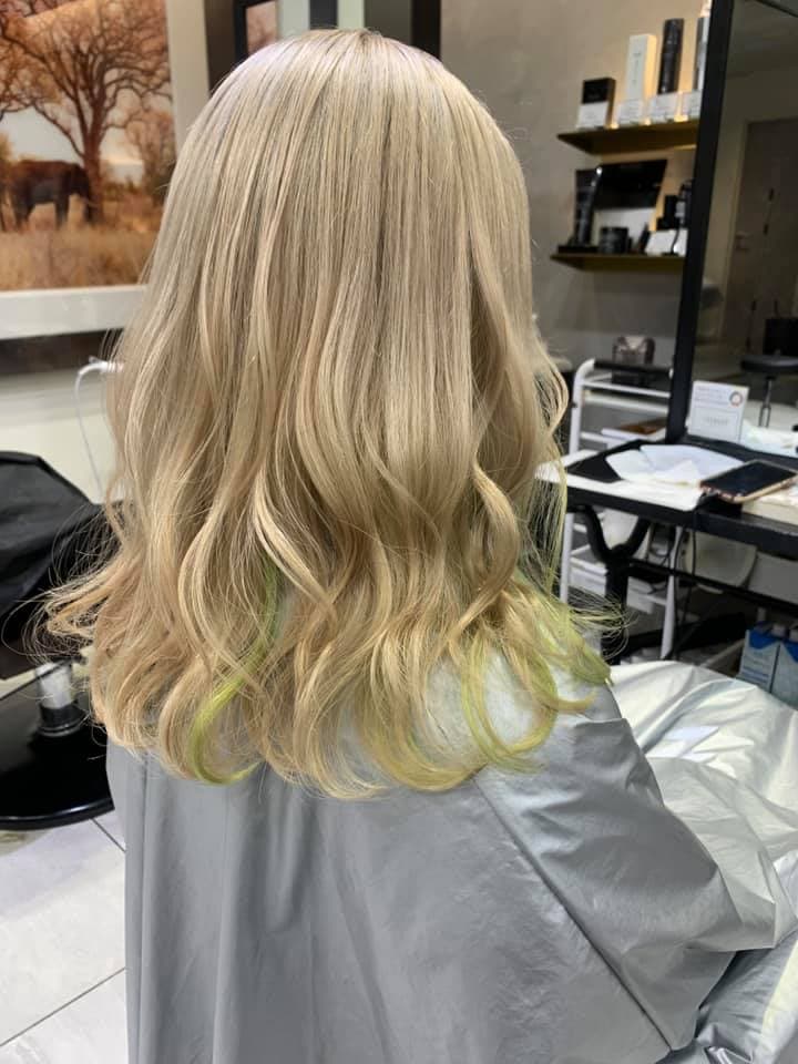 × Green Medium