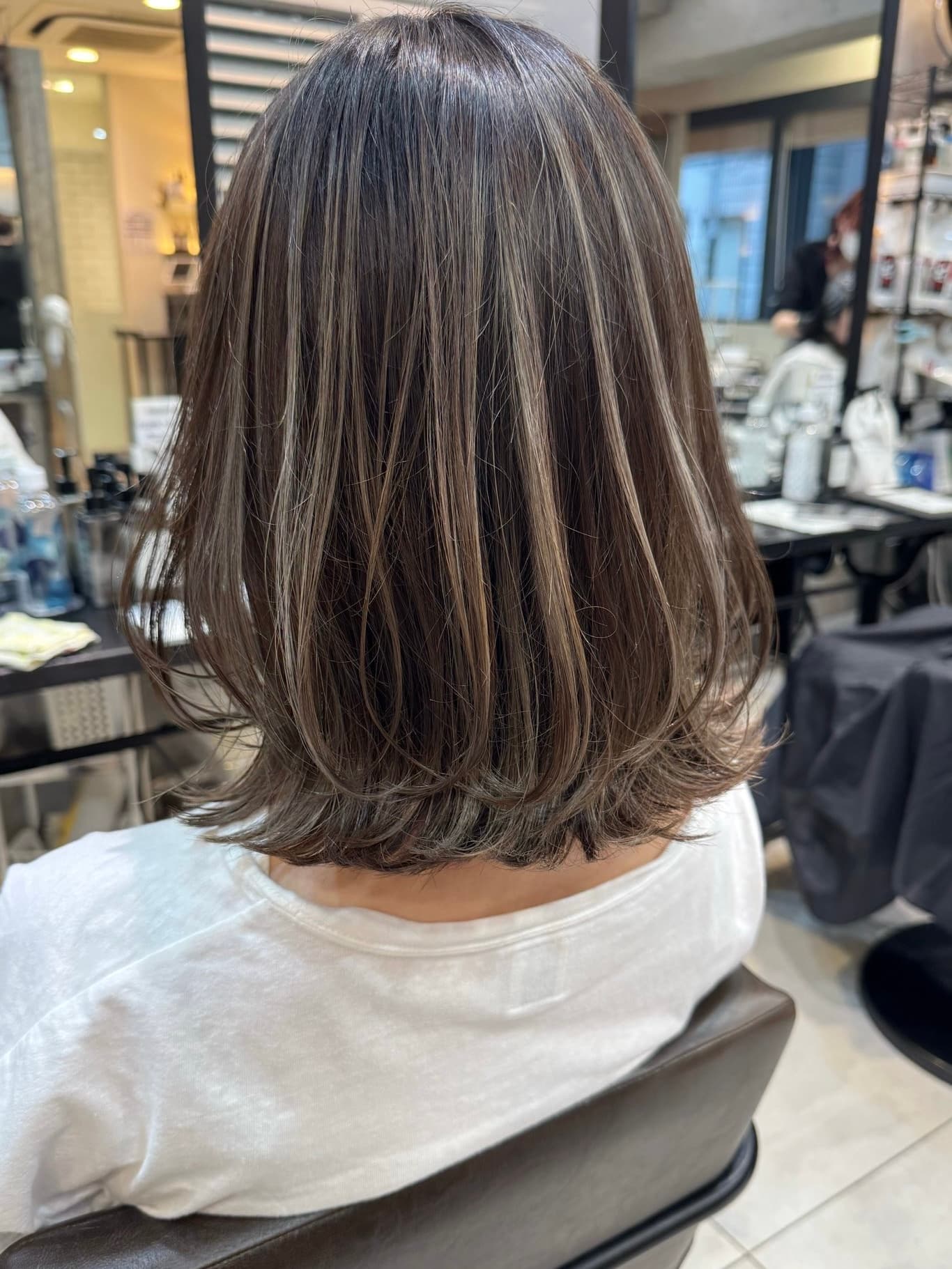 Olive Ash Highlight Medium Bob