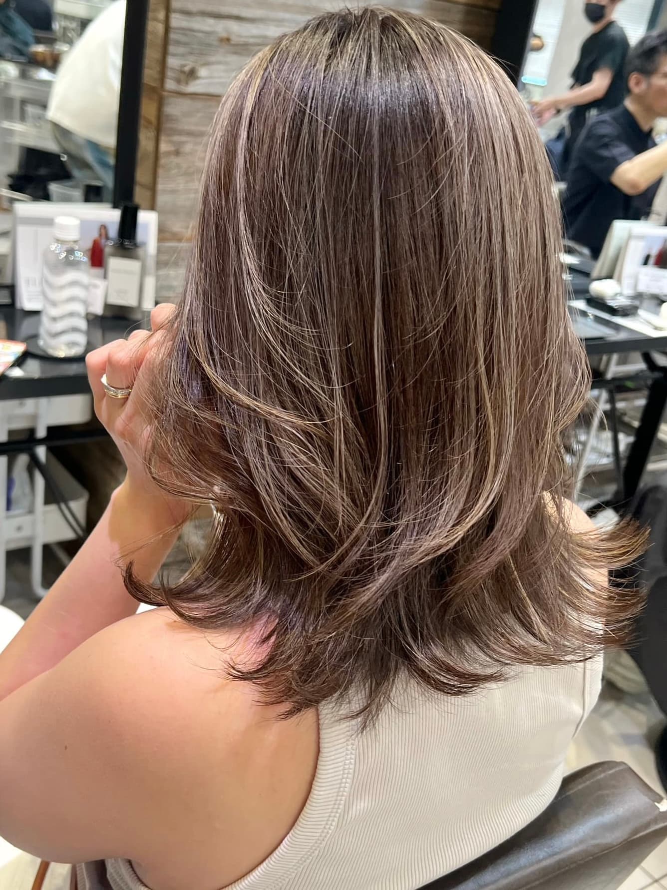 Gray Highlight Medium Layered