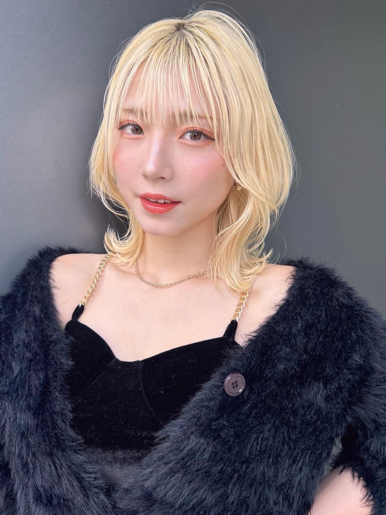 Platinum Blonde Medium Bob
