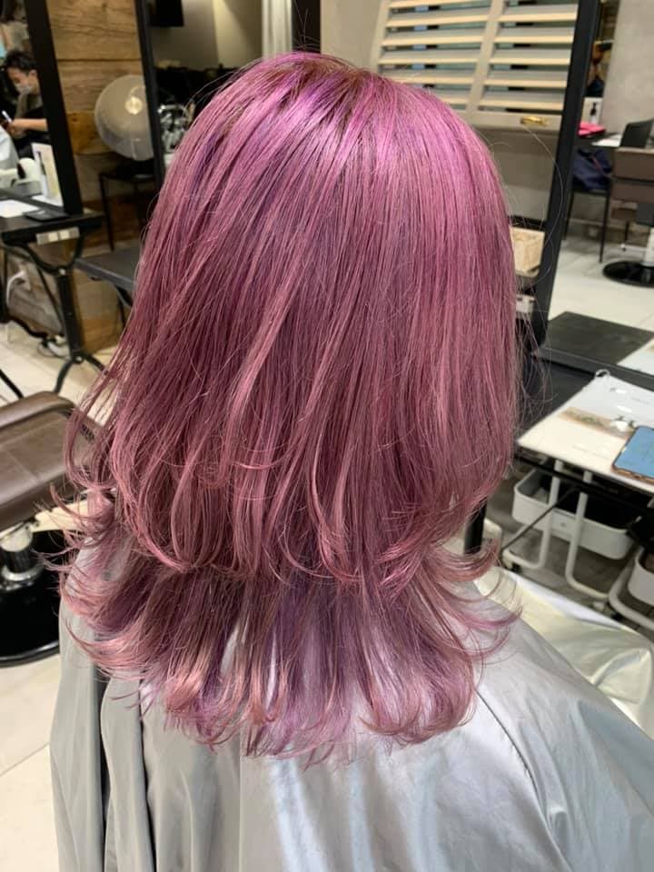 Vivid Pink Purple Bleach-On Color Medium