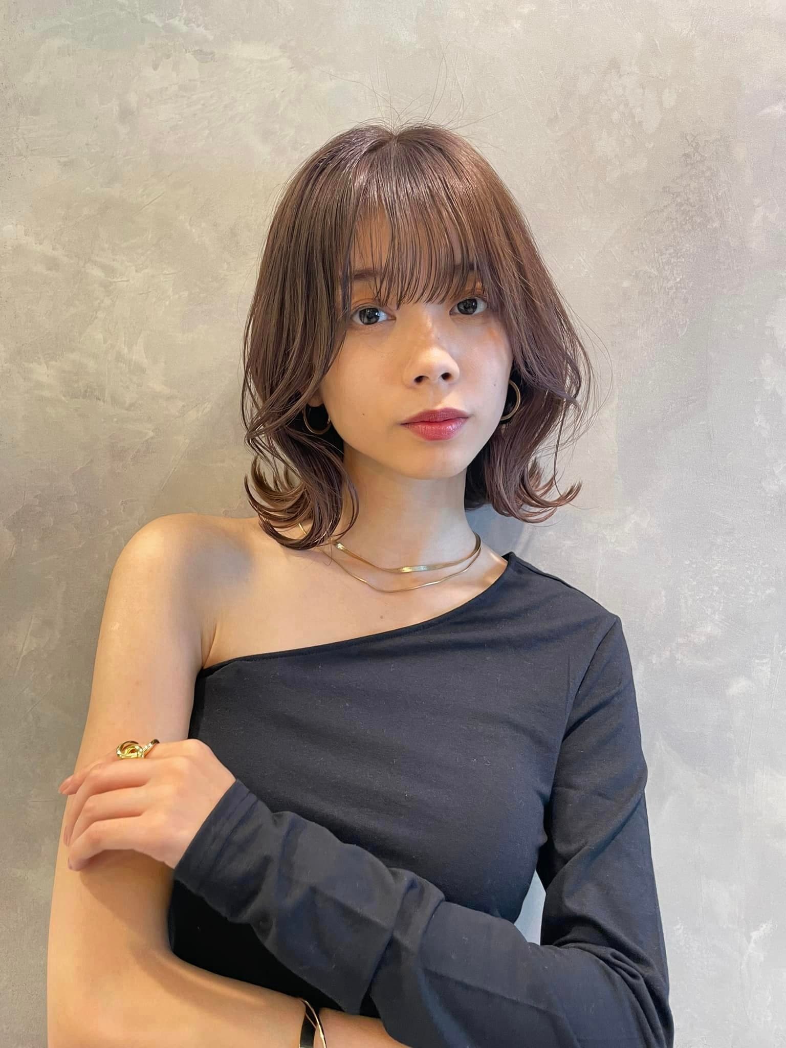 Gray Brown Wavy Bob