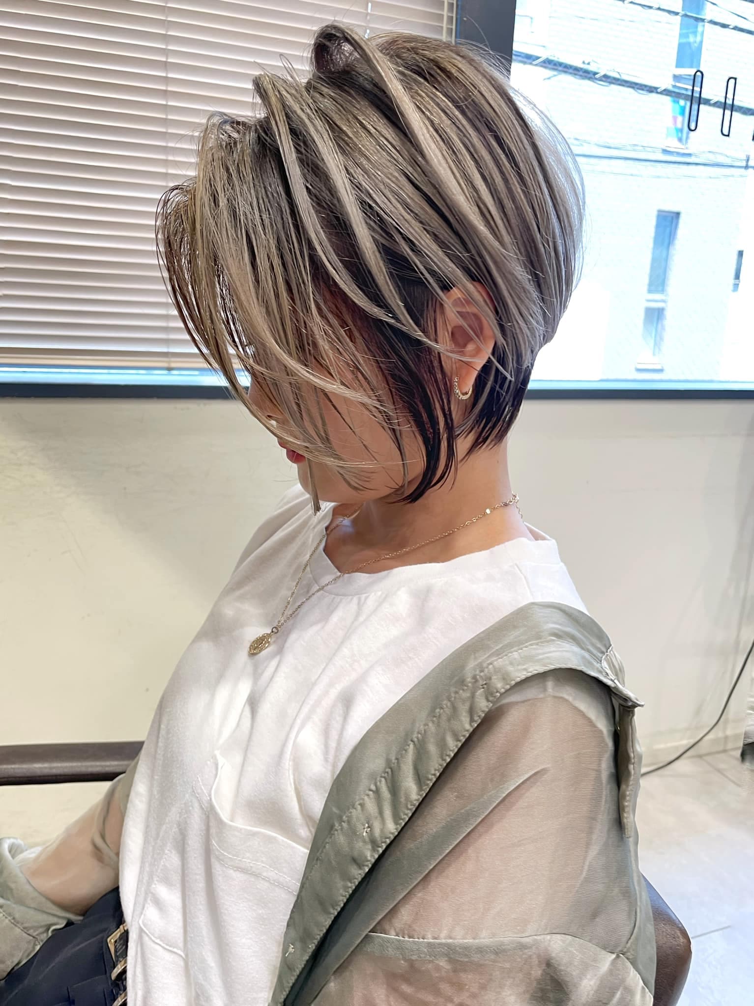 挑染入短发