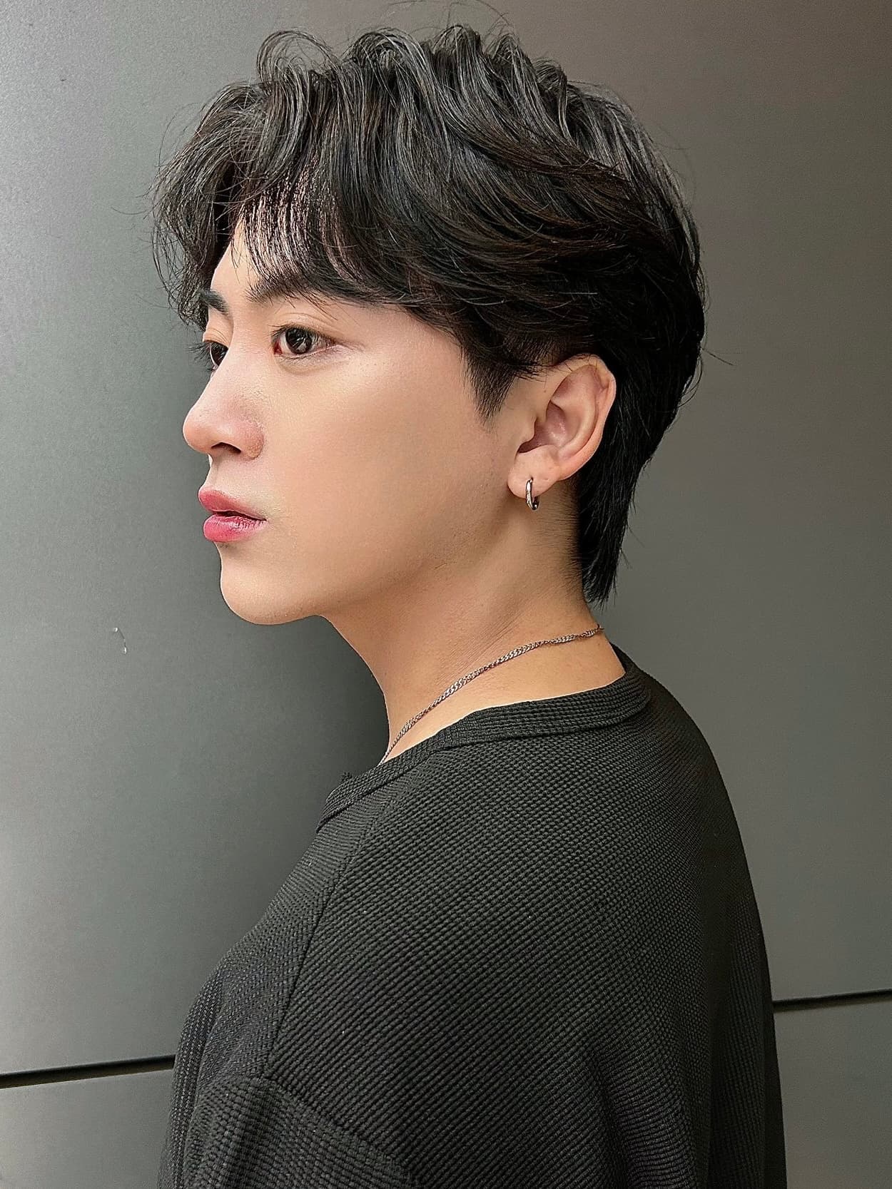 Black Hair Short Side Part