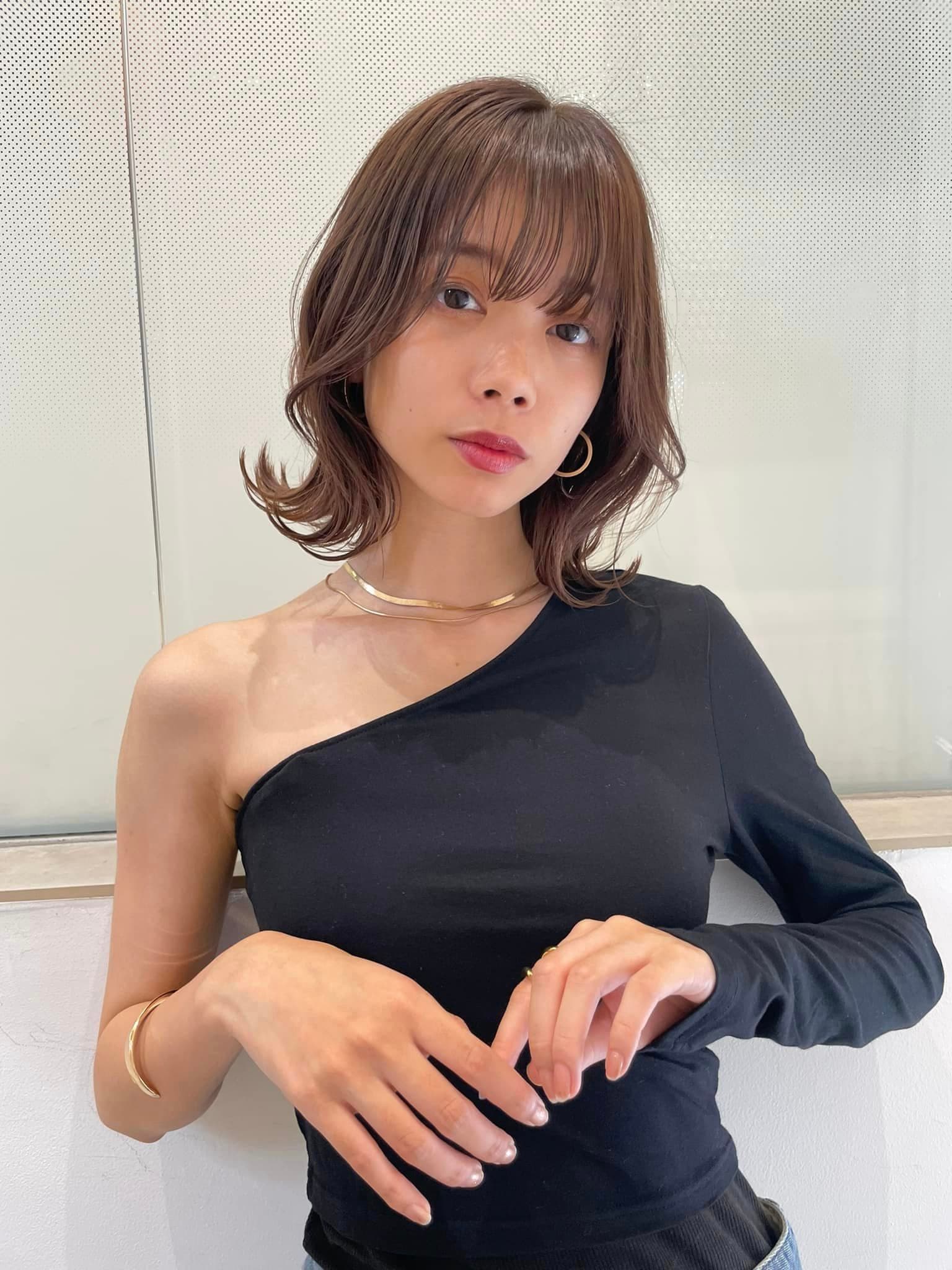Brown Wavy Bob