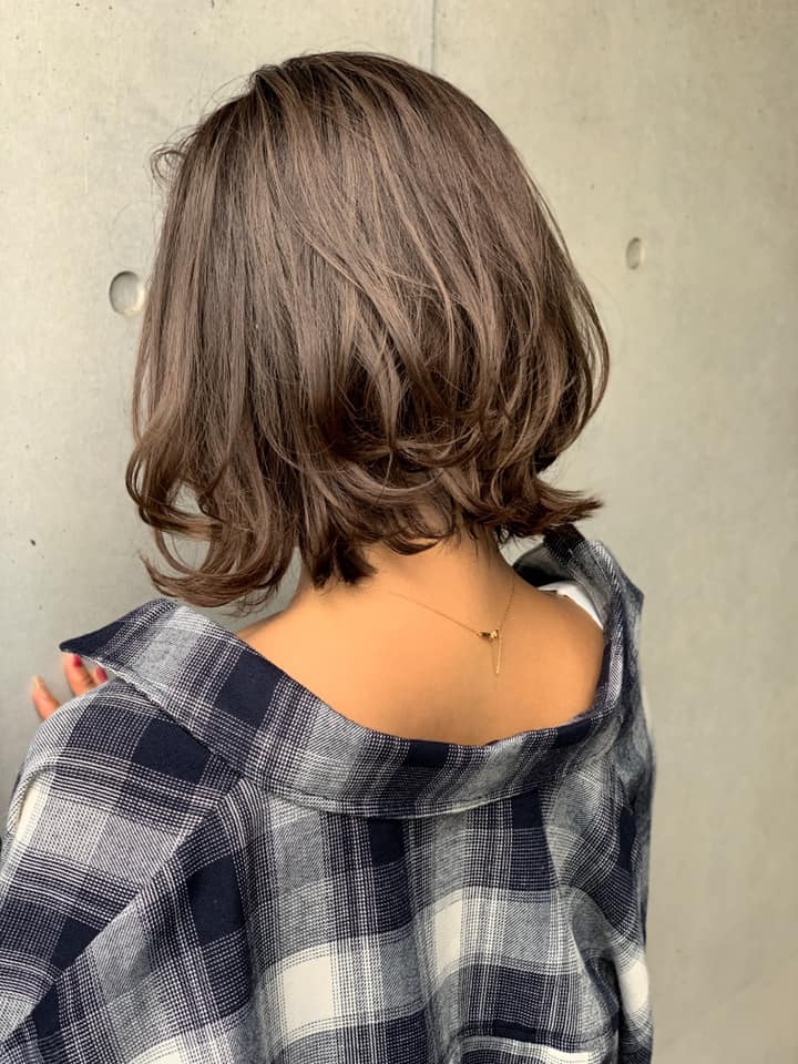 Layered Greige Brown Medium Bob