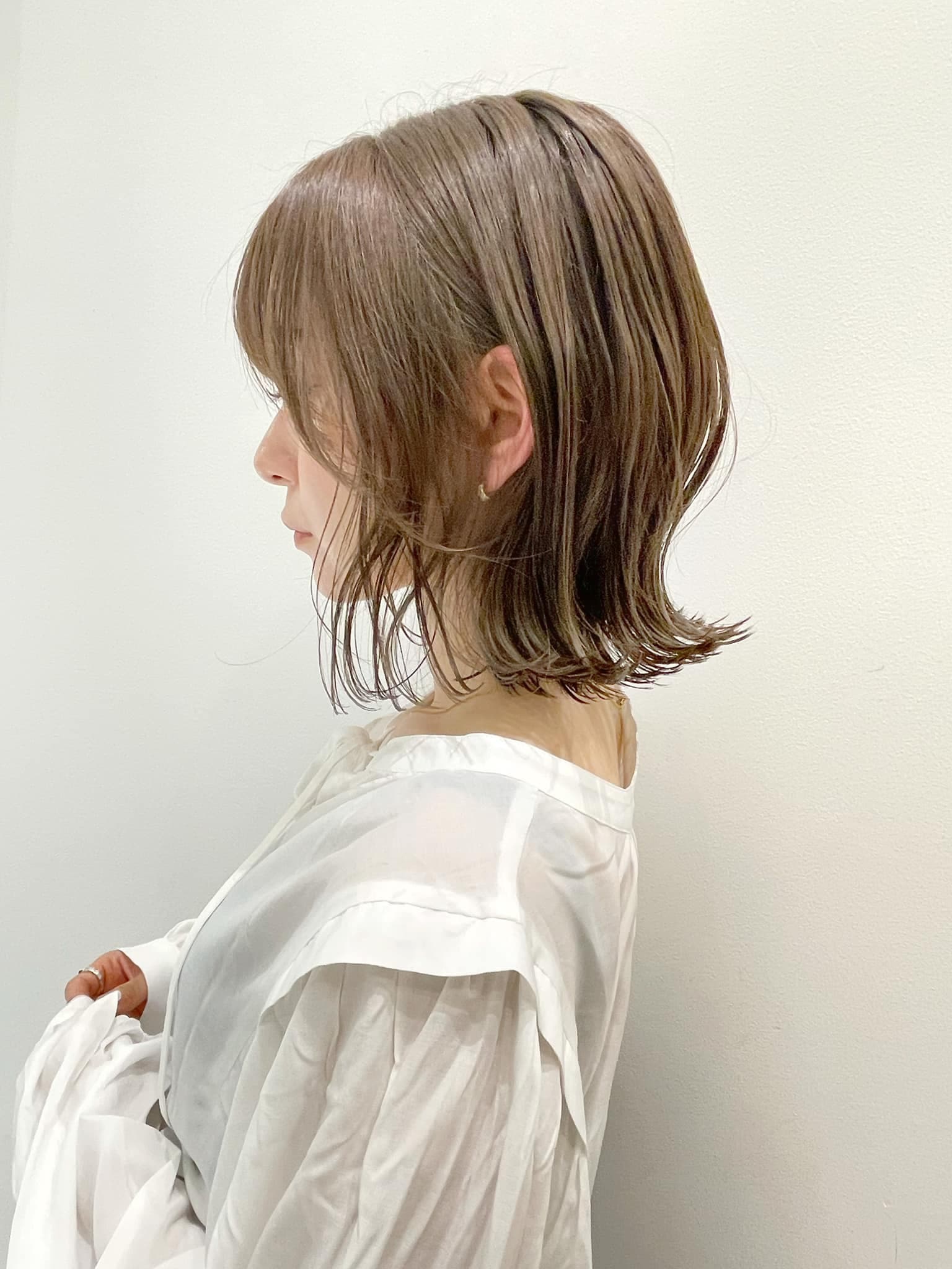 Highlight Greige Short Bob