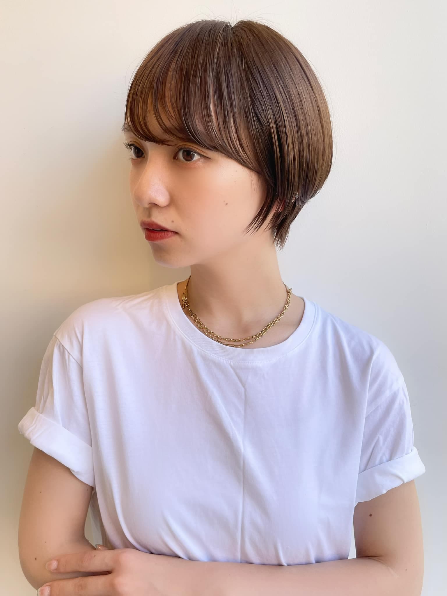 牛奶棕色的清爽短波波头