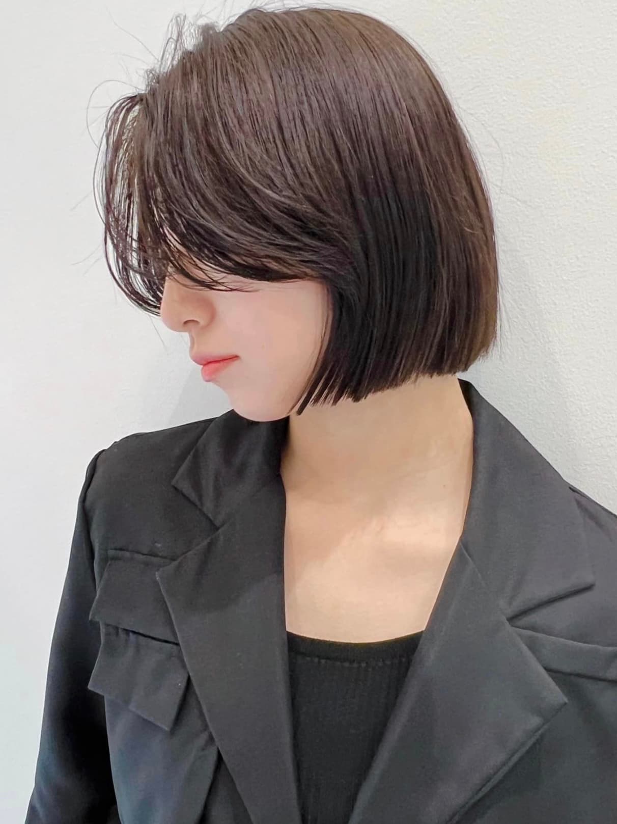 Dark Gray Side-View Compact Bob
