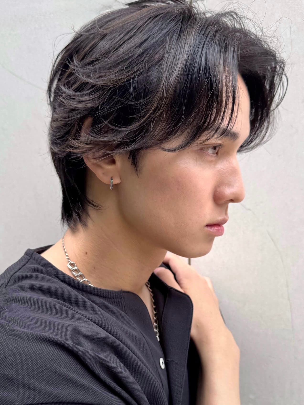 Black Hair Medium Wolf